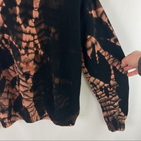 Good Treasures Bespoke Custom Reverse Tie Dye Crew Neck – Size XXL - Picture 13 of 15